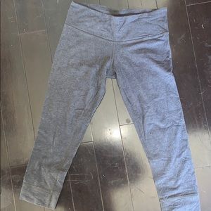 Charcoal grey cropped  lululemon leggings